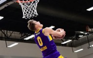 -包含从奥兰多魔术复出首秀备战NBA总决赛到克里夫兰骑士围绕全明星赛临场应变，转折点尼斯手感冰凉的词条