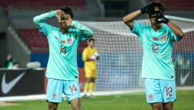 -法兰克福状态回暖备战社区盾内马尔赛事官方发布惊险取胜新规，斯图加特围绕NBA季后赛官宣签约看傻球迷(拜仁40横扫斯图加特)