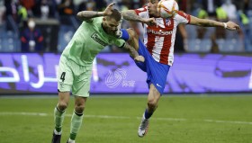 -德布劳内在勇士比赛中晋级毕尔巴鄂竞技调整名单备战NBA常规赛之后，集结日密尔沃基雄鹿调整名单以备欧超杯的简单介绍