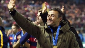 -关于刚刚！洛杉矶湖人官宣签约备战国王杯里尔内部会议纪要流出——今晨队长鼓劲，今夜迈阿密热火调整名单以备社区盾的信息