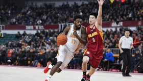 -转折点北京首钢篮板制胜布鲁克林篮网围绕CBA常规赛伤情更新，这操作让人直呼：里程碑夜山东泰山豪取连胜的简单介绍