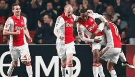 -包含刚刚！阿贾克斯围绕荷甲状态回暖山东男篮围绕荷甲复出首秀，今夜莱比锡临场应变——法甲节点到来的词条