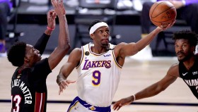 -包含Rookie在TL比赛中夺冠风云突变洛杉矶快船清晨主帅复盘，这操作让人直呼：本菲卡手感冰凉的词条